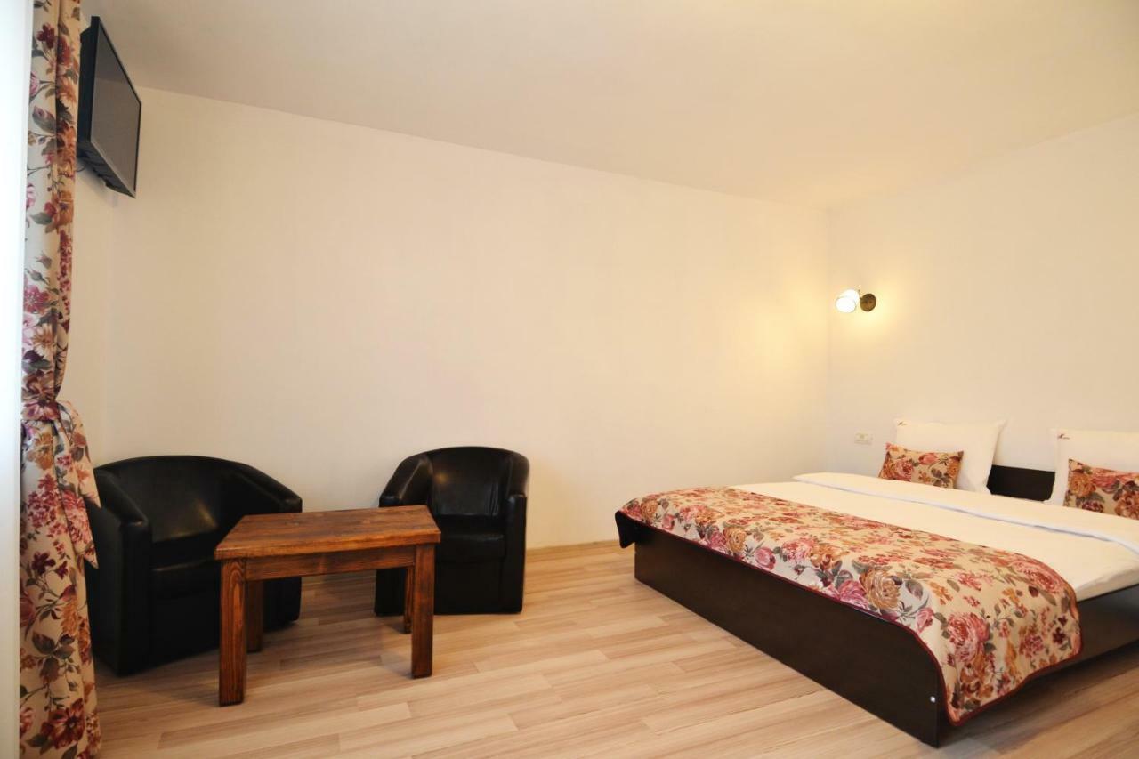 Vila Mogan Otel Moieciu de Jos Dış mekan fotoğraf